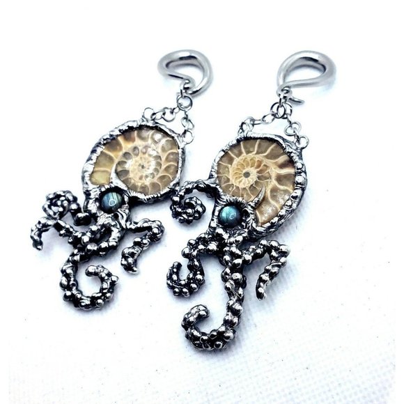 Ammonite and Labradorite Tentacle Ear Weights - Handmade earrings stretched ears - Picture 9 of 12